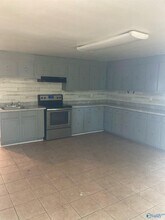 1020 Fairway Dr NW in Huntsville, AL - Foto de edificio - Building Photo