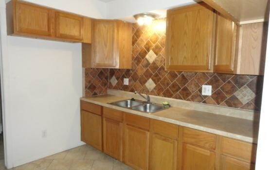 Green Acre Apartments in Clinton Township, MI - Foto de edificio - Building Photo