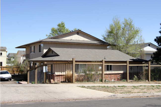 303 University Dr in Colorado Springs, CO - Building Photo - Building Photo