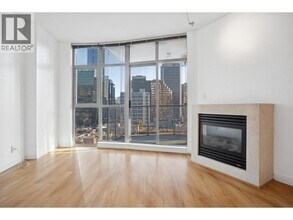 1050 Smithe St in Vancouver, BC - Building Photo - Building Photo