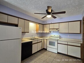 10 Hartley St in Lewiston, ME - Building Photo - Building Photo