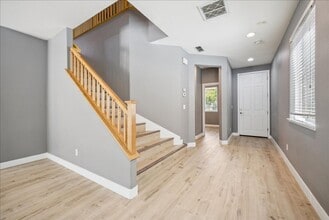 5457 Shennecock Way in Sacramento, CA - Building Photo - Building Photo