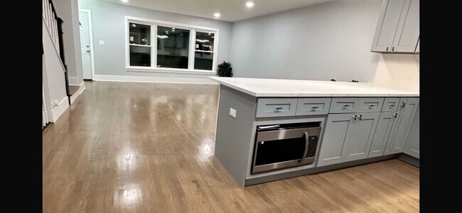 6248 N Hoyne Ave in Chicago, IL - Building Photo - Building Photo