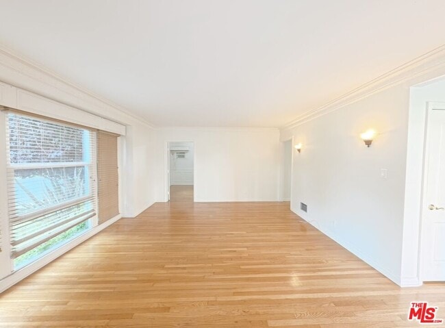 property at 442 Kelton Ave