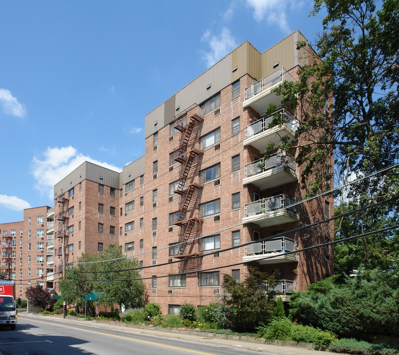30 Hartsdale Ave in Hartsdale, NY - Foto de edificio