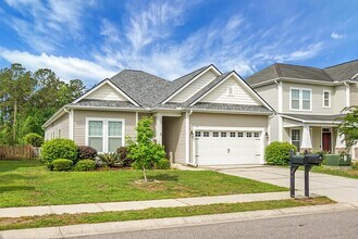 345 Fox Ridge Ln, Unit Shared in Moncks Corner, SC - Building Photo - Building Photo