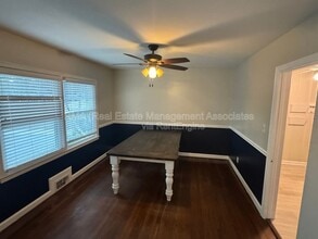 1122 Maple Dr in Griffin, GA - Building Photo - Building Photo