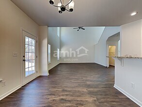 9675 Spencer Woods Rd in Ladson, SC - Building Photo - Building Photo