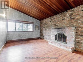 901 Brimorton Dr in Toronto, ON - Building Photo - Building Photo