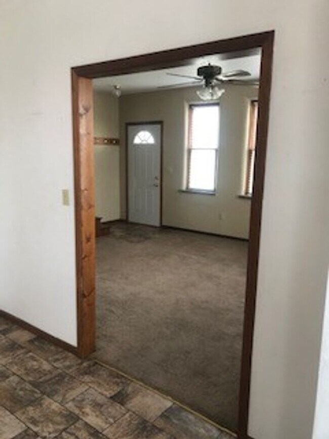 405 Burleigh St in Yankton, SD - Building Photo - Building Photo