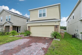 5248 Royal Point Ave in Kissimmee, FL - Building Photo - Building Photo