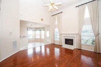 14234 Silver Glade Ln in Sugar Land, TX - Building Photo - Building Photo