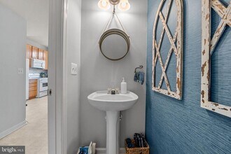 44481 Watertown Terrace in Ashburn, VA - Building Photo - Building Photo