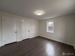 1020 Raritan Ave in Highland Park, NJ - Building Photo - Building Photo