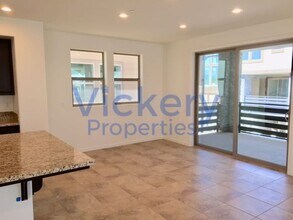 5536 Metropolitan Wy in Dublin, CA - Building Photo - Building Photo