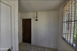 6201 Escondido Dr in El Paso, TX - Building Photo - Building Photo