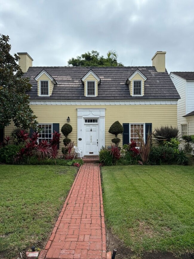 property at 563 Alameda Blvd