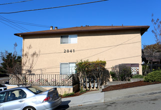 Amber Terrace in San Leandro, CA - Building Photo - Building Photo