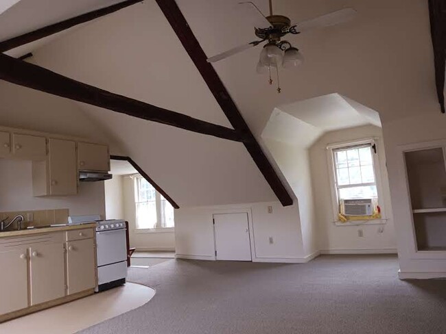 62 Drew Rd, Unit Top of Farmhouse