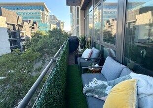 527 Tenth Ave in San Diego, CA - Building Photo - Building Photo