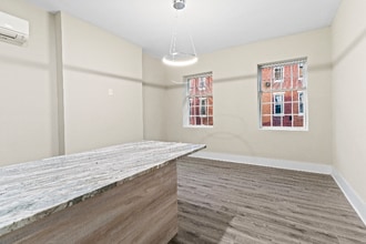 1924 Spruce St in Philadelphia, PA - Building Photo - Building Photo