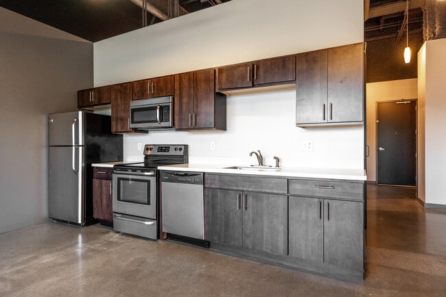 West Glen Town Center Apartments in West Des Moines, IA - Foto de edificio - Interior Photo