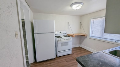 914 Gallagher St in Green Bay, WI - Building Photo - Building Photo