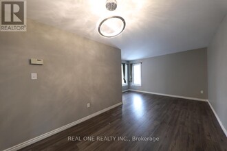 106 Creekwood Crescent in Whitby, ON - Building Photo - Building Photo