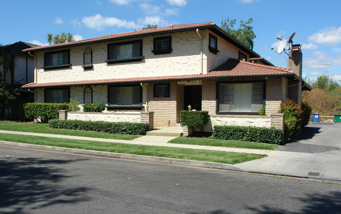 1649 Brookvale Dr in San Jose, CA - Building Photo