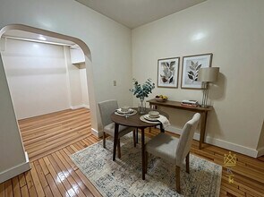 28 Littell Rd, Unit A in Brookline, MA - Foto de edificio - Building Photo