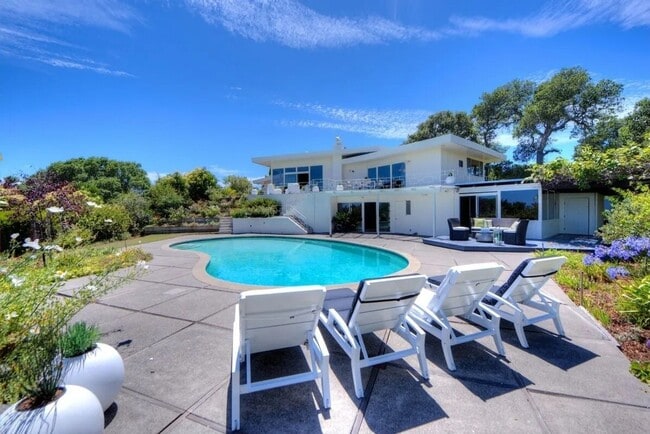 40 Twain Harte Ln in San Rafael, CA - Building Photo - Building Photo