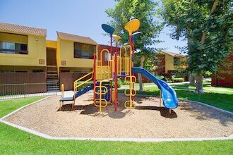 2600 S Azusa Ave in West Covina, CA - Building Photo - Building Photo