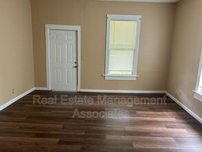 108 Elm St in Griffin, GA - Building Photo - Building Photo