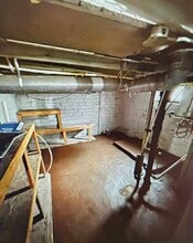 2512 N Maryland Ave in Peoria, IL - Building Photo - Building Photo