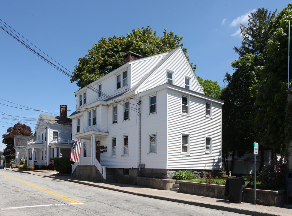 198 Thames st in Groton, CT - Foto de edificio