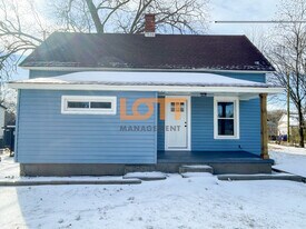 603 Cedar Lane Rd in Greenville, SC - Building Photo