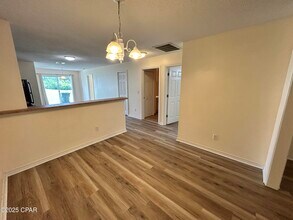 3110 Meadow St in Lynn Haven, FL - Building Photo - Building Photo