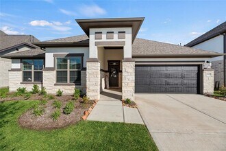 8518 Oceanmist Cv Dr in Cypress, TX - Foto de edificio - Building Photo