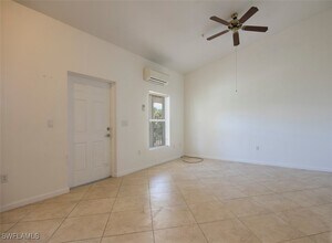1555 Blue Point Ave in Naples, FL - Building Photo - Building Photo