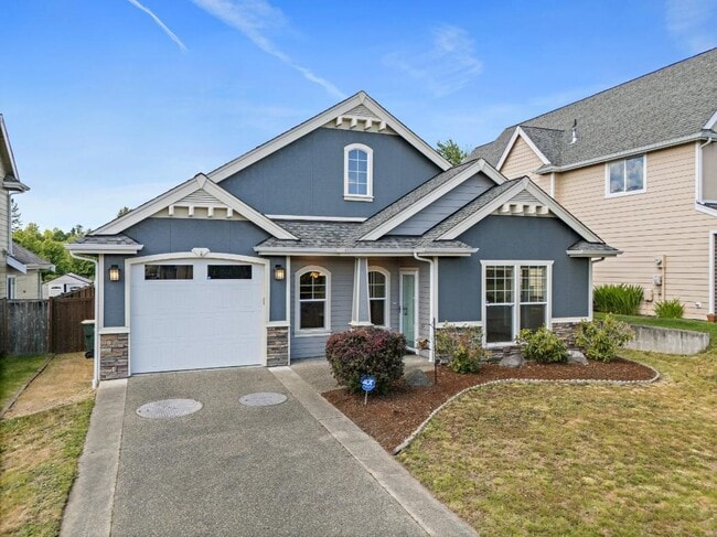 10109 Terra Valley Street Southeast in Yelm, WA - Building Photo - Building Photo