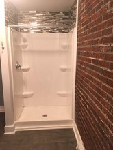 398 Douglas St, Unit 1 in Akron, OH - Foto de edificio - Building Photo