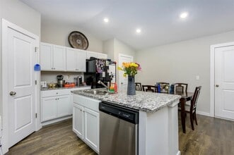 1827 E 69th Ct N in Park City, KS - Building Photo - Building Photo