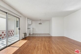 515 N Alfred St in West Hollywood, CA - Building Photo - Building Photo