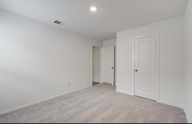 property at 18027 Valle Cupa Ln