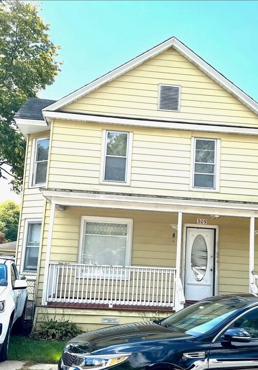 309 May St, Unit 1st Floor in Lockport, IL - Foto de edificio