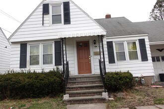 57 Fowler Ave in Johnson City, NY - Foto de edificio - Building Photo