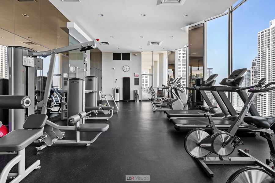 535 N Michigan Ave, Unit 3204 in Chicago, IL - Building Photo