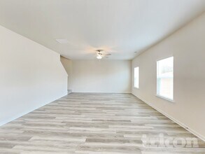 264 Oliver Dr in Locust Grove, GA - Foto de edificio - Building Photo