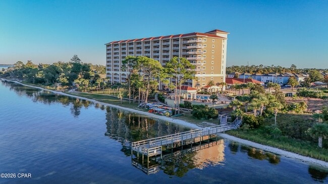 property at 2400 Grandiflora Blvd