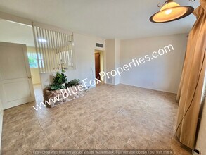 3240 E Halcyon Pl in Tucson, AZ - Building Photo - Building Photo